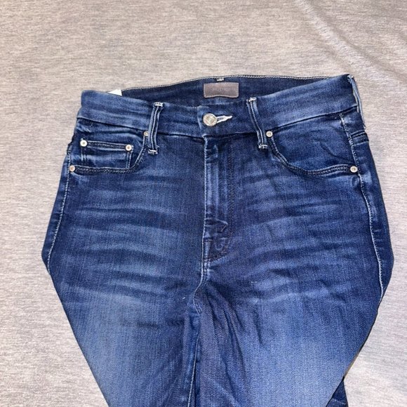 MOTHER High Waisted Looker Ankle Fray - Picture 2 of 4